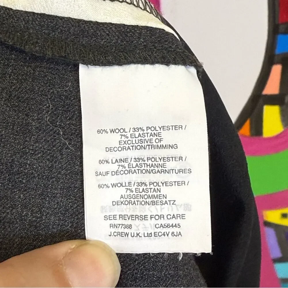 J. Crew, Gray and White Capris with Stretch Waistband. Size 6. Excellent cond!